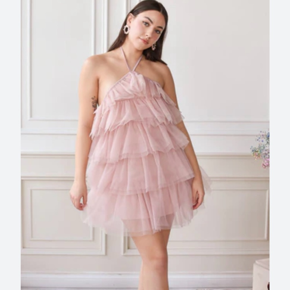 Confete S-M worn once for wedding.